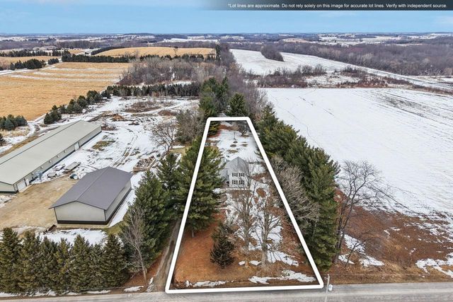 W5608 French Road, Johnson Creek, WI 53038