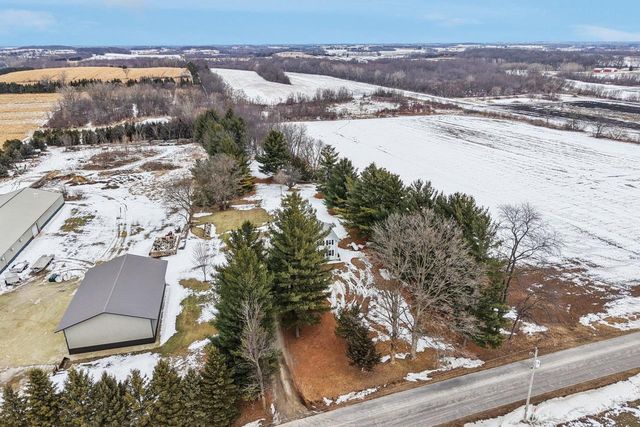W5608 French Road, Johnson Creek, WI 53038
