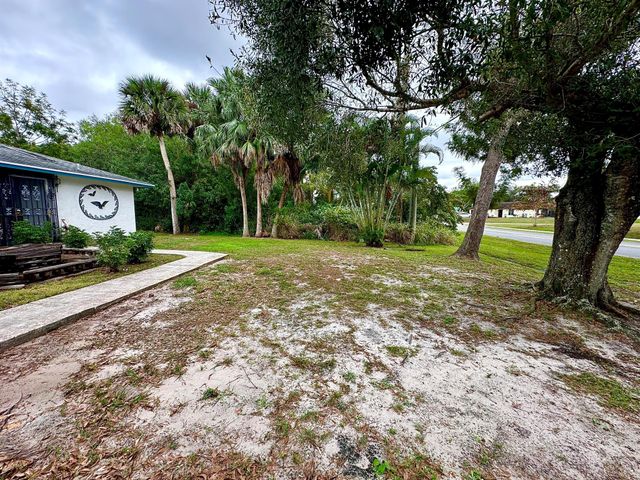 1975 SW Import Drive, Port St Lucie, FL 34953