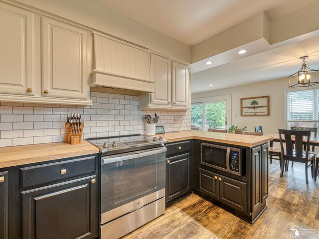 7773 Church Road, Grosse Ile Twp, MI 48138
