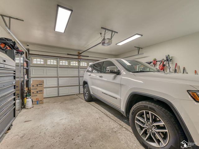 7773 Church Road, Grosse Ile Twp, MI 48138