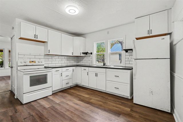 1774 Dyson Street, Muskegon, MI 49442