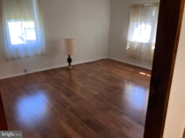 1010 LAKE LN, Pennsburg, PA 18073