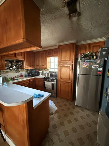 4214 Neal Street, Houston, TX 77017