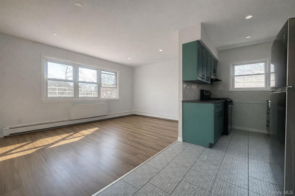 1726 Plainview Avenue, Far Rockaway, NY 11691