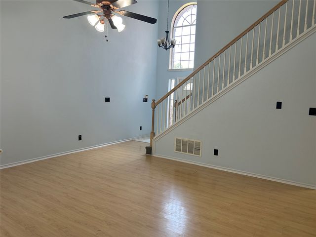 2114 Montclair Lane, Lewisville, TX 75067
