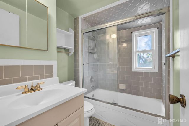 341 Middle Road, Hazlet, NJ 07730