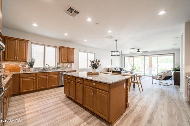 20562 E RAVEN Drive, Queen Creek, AZ 85142