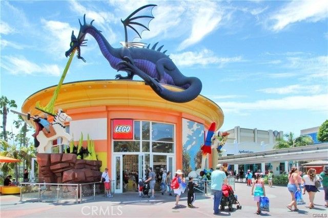 1781 E Warrenton, Anaheim, CA 92805