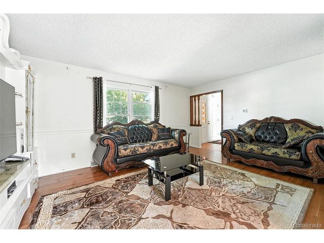 1341 S Blackhawk Way, Aurora, CO 80012