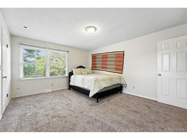 1341 S Blackhawk Way, Aurora, CO 80012