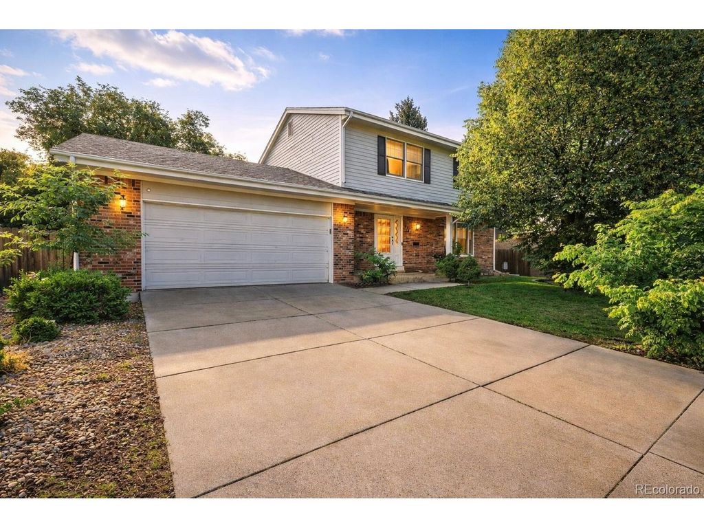 1341 S Blackhawk Way, Aurora, CO 80012