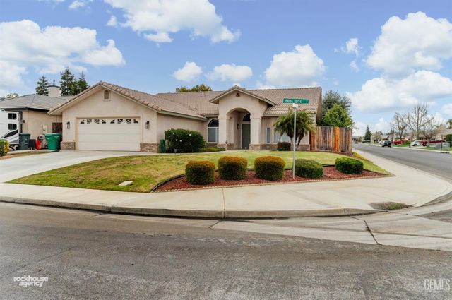 6338 Bama Rose Court, Bakersfield, CA 93308