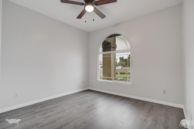 6338 Bama Rose Court, Bakersfield, CA 93308