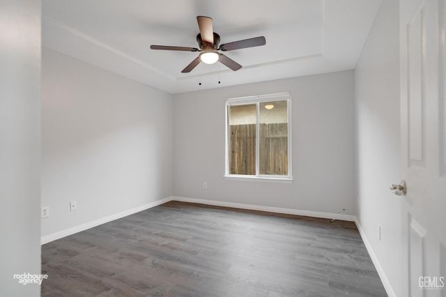 6338 Bama Rose Court, Bakersfield, CA 93308