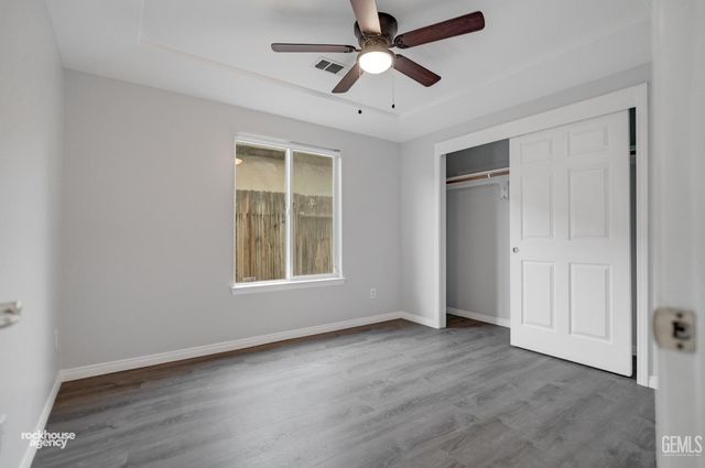 6338 Bama Rose Court, Bakersfield, CA 93308