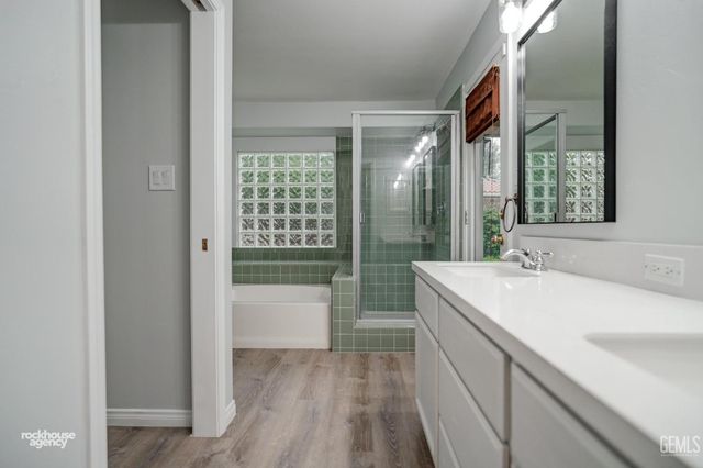 6338 Bama Rose Court, Bakersfield, CA 93308