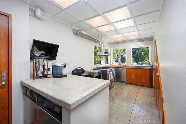 660 Chaparral Road, Sierra Madre, CA 91024