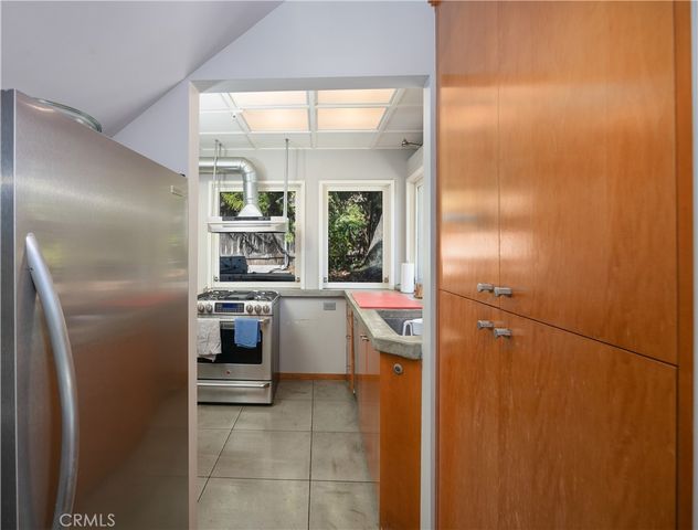 660 Chaparral Road, Sierra Madre, CA 91024