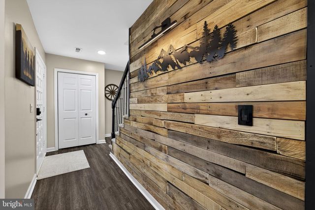 145 WEST ST, Stephens City, VA 22655