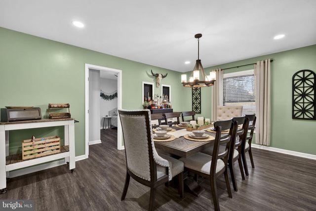 145 WEST ST, Stephens City, VA 22655