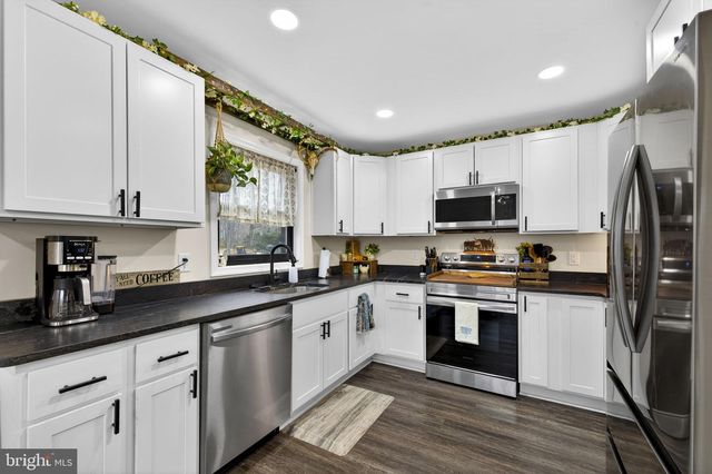 145 WEST ST, Stephens City, VA 22655