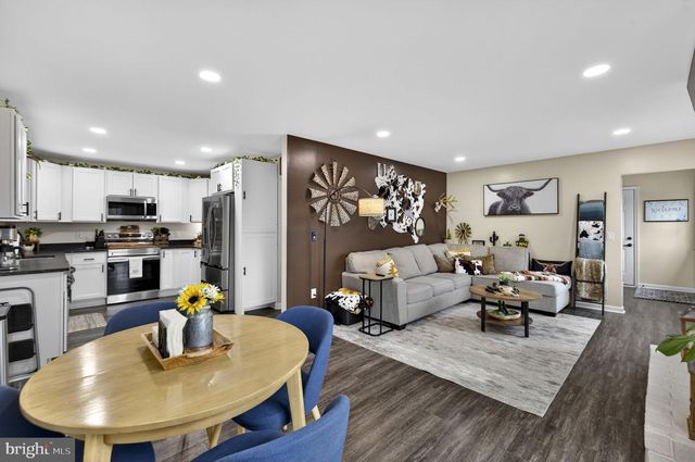 145 WEST ST, Stephens City, VA 22655