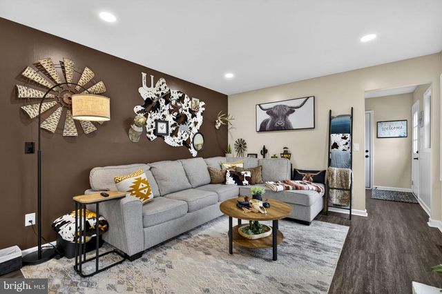 145 WEST ST, Stephens City, VA 22655