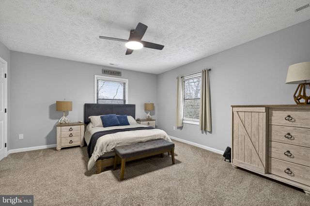 145 WEST ST, Stephens City, VA 22655