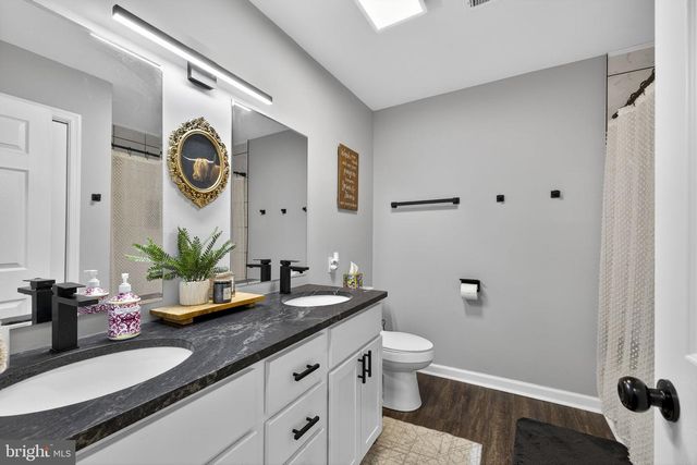 145 WEST ST, Stephens City, VA 22655