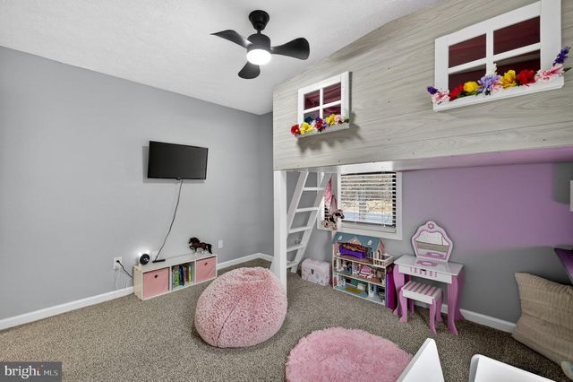 145 WEST ST, Stephens City, VA 22655