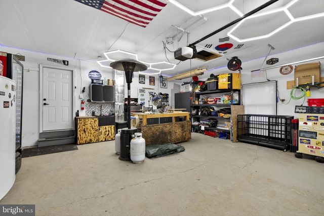 145 WEST ST, Stephens City, VA 22655