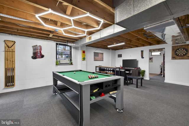 145 WEST ST, Stephens City, VA 22655