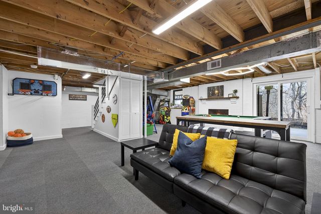 145 WEST ST, Stephens City, VA 22655