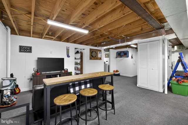 145 WEST ST, Stephens City, VA 22655