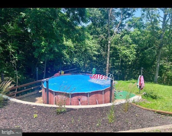 145 WEST ST, Stephens City, VA 22655