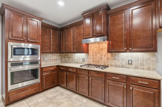 2605 Westleton Lane, Conroe, TX 77304