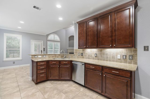 2605 Westleton Lane, Conroe, TX 77304