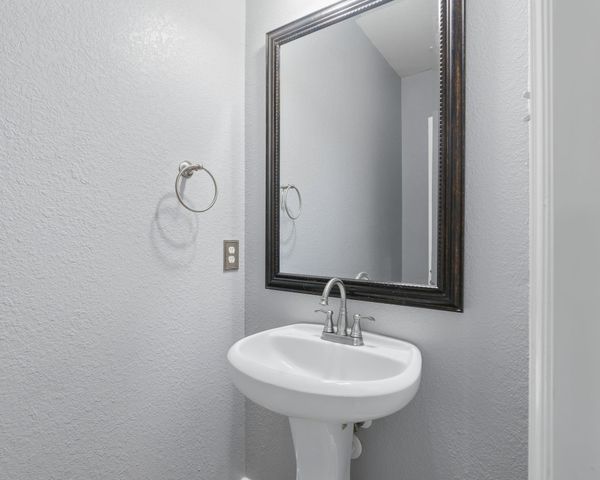 2605 Westleton Lane, Conroe, TX 77304