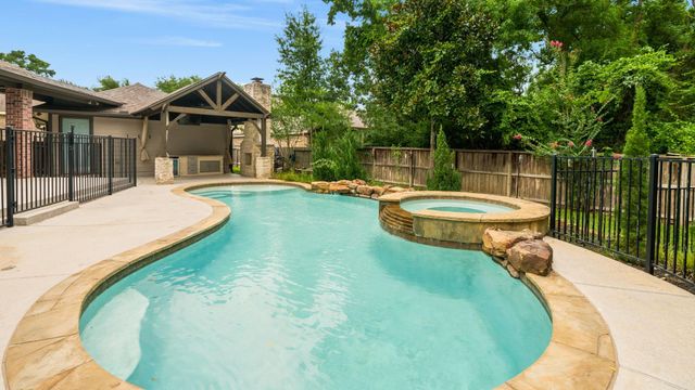 2605 Westleton Lane, Conroe, TX 77304