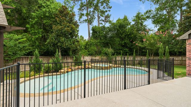 2605 Westleton Lane, Conroe, TX 77304