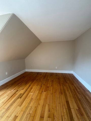 9 Evans 3, Marblehead, MA 01945