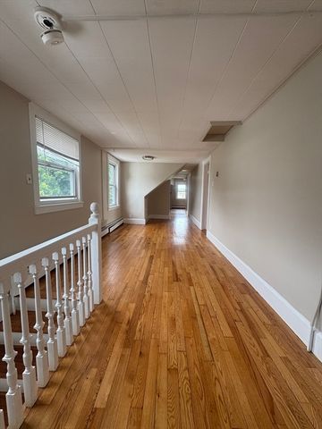 9 Evans 3, Marblehead, MA 01945