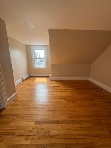 9 Evans 3, Marblehead, MA 01945