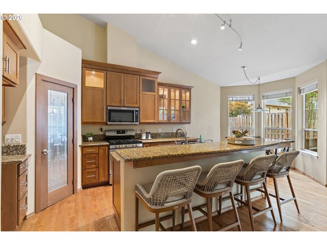 23865 Sw GOLDEN POND Ter, Sherwood, OR 97140