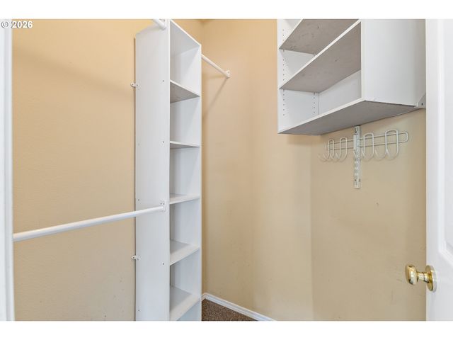 23865 Sw GOLDEN POND Ter, Sherwood, OR 97140