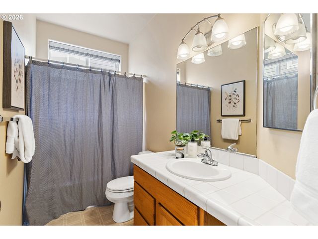 23865 Sw GOLDEN POND Ter, Sherwood, OR 97140