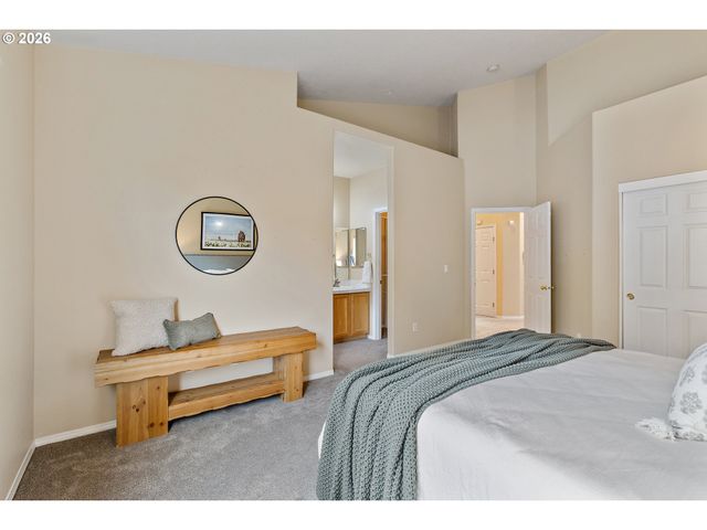 23865 Sw GOLDEN POND Ter, Sherwood, OR 97140