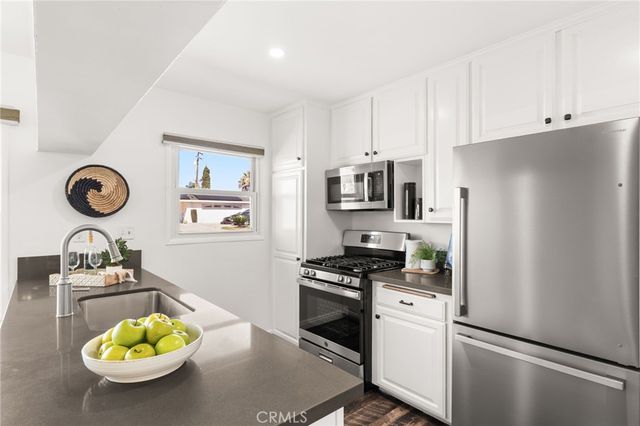 6661 Yucca Avenue, Rialto, CA 92376