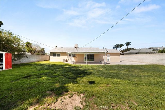 6661 Yucca Avenue, Rialto, CA 92376